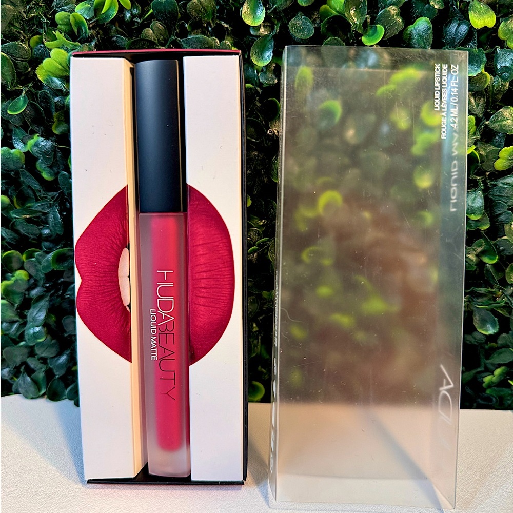 HUDA BEAUTY Liquid Matte Ultra-Comfort Transfer-proof Lipstick (New)